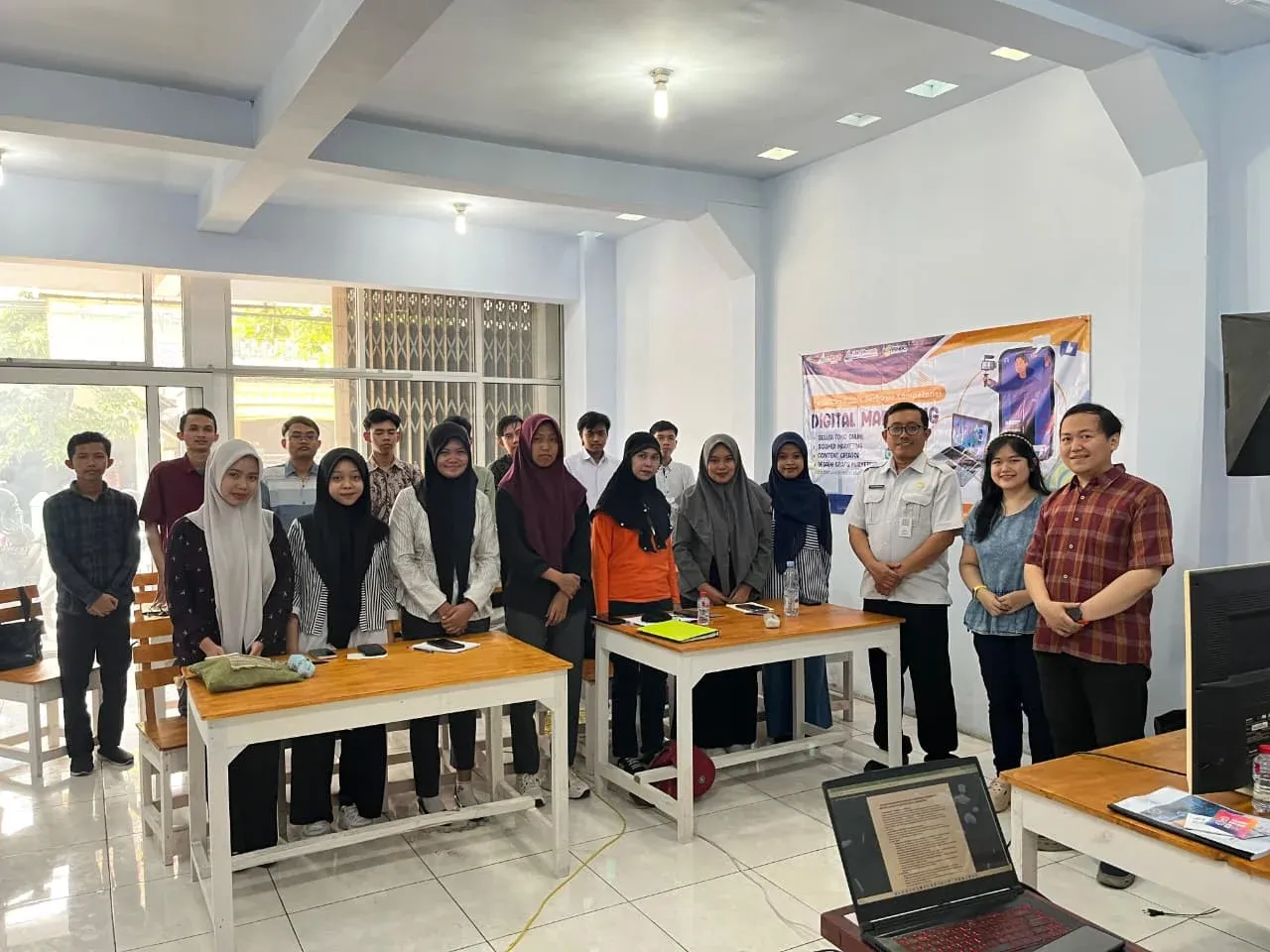 Foto Kelas Manajemen Usaha Terapan